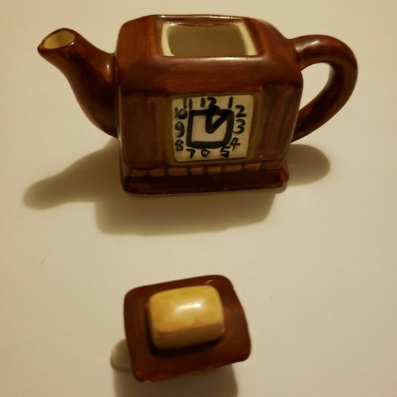Mini Teapot Figurine Clock Youngs China 1998 - Picture 11 of 12